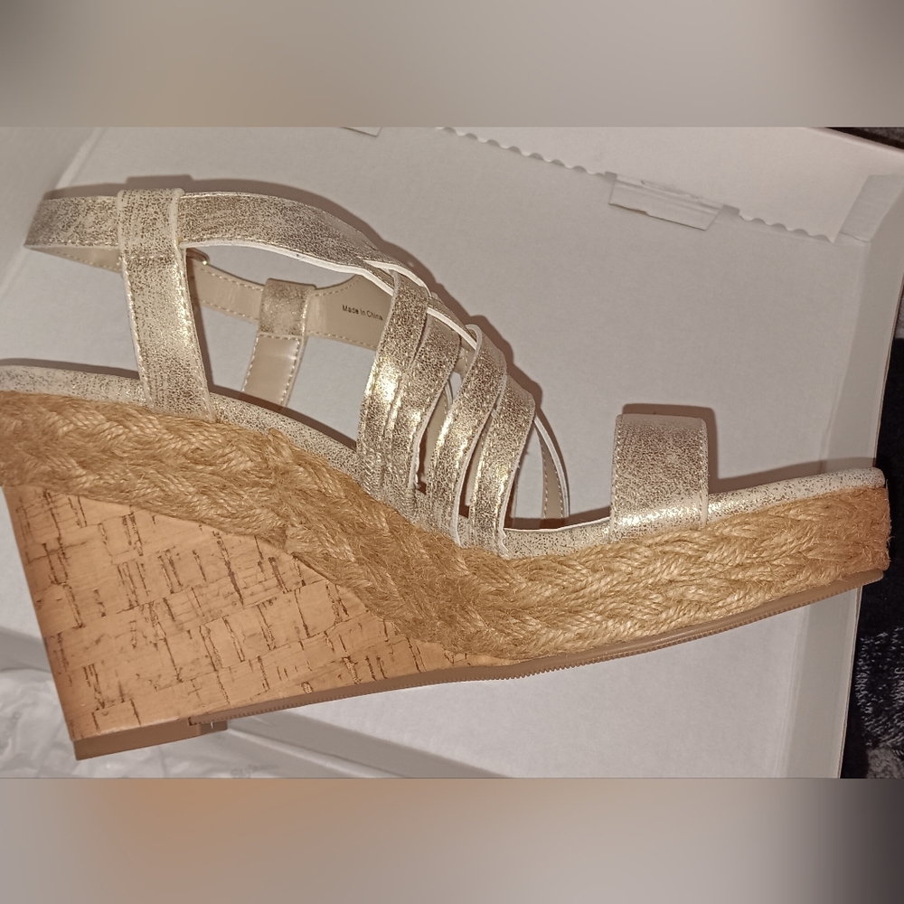 Womens dress shoes